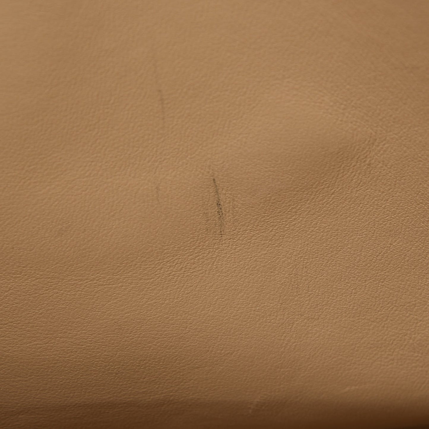 Caviar CC Tote Beige