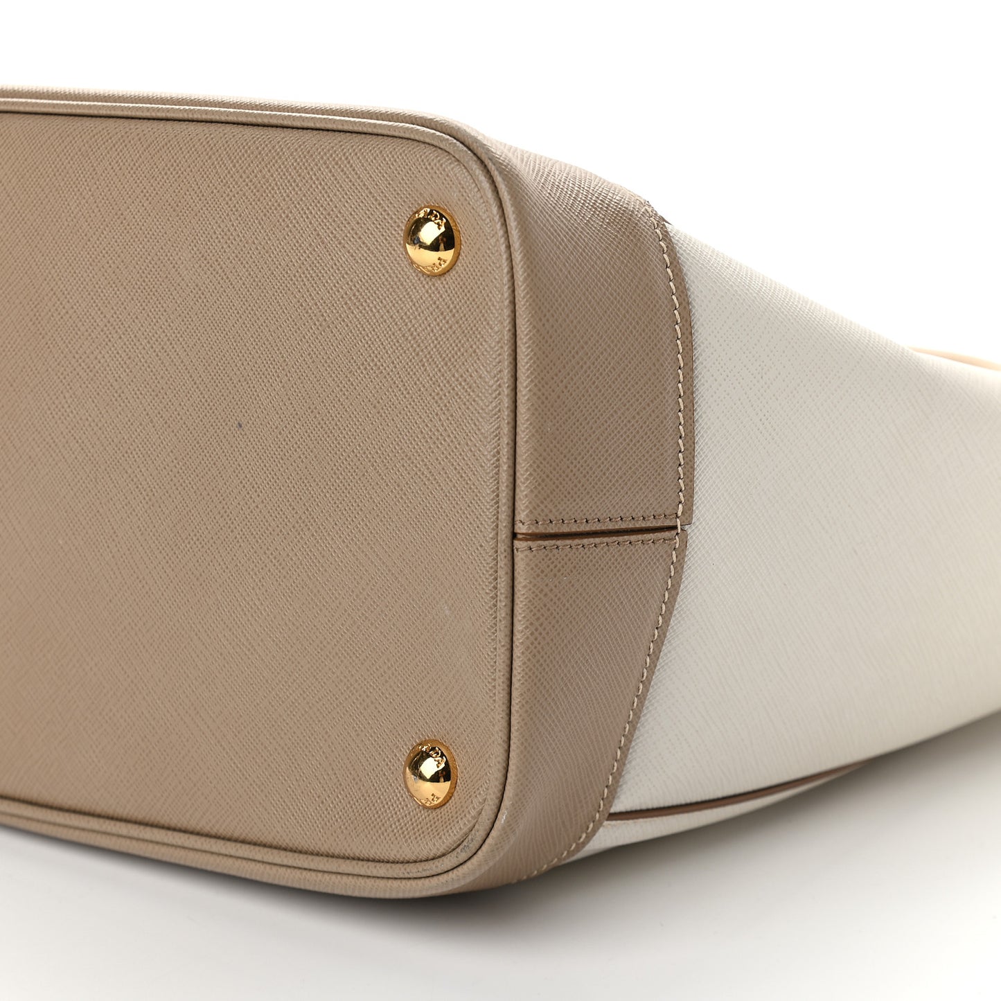 Saffiano Lux Bi-Color Tote Talco Visone