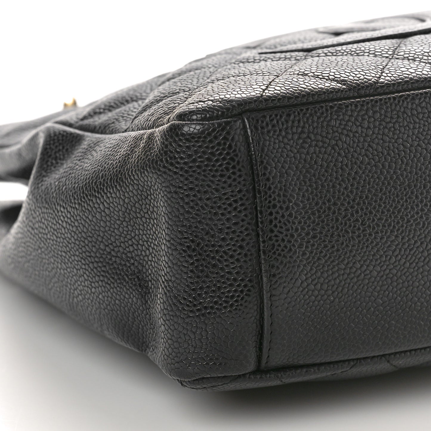 Caviar Quilted Petit Shopping Tote PST Black