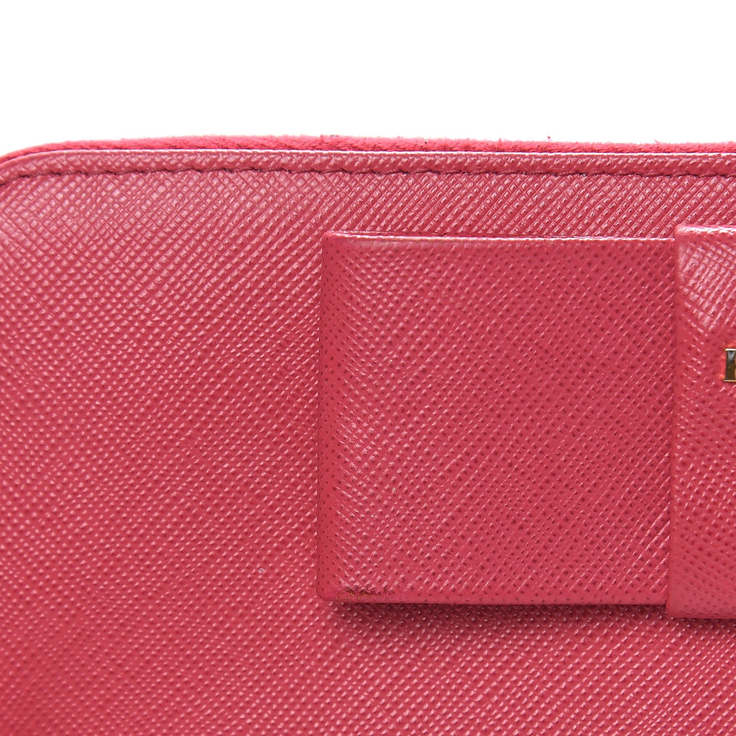 Saffiano Fiocco Bow Zip Around Wallet Peonia
