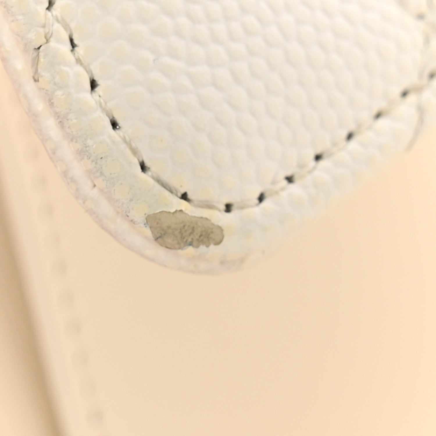 Chanel Caviar Quilted Compact Flap Wallet White 9 of 15