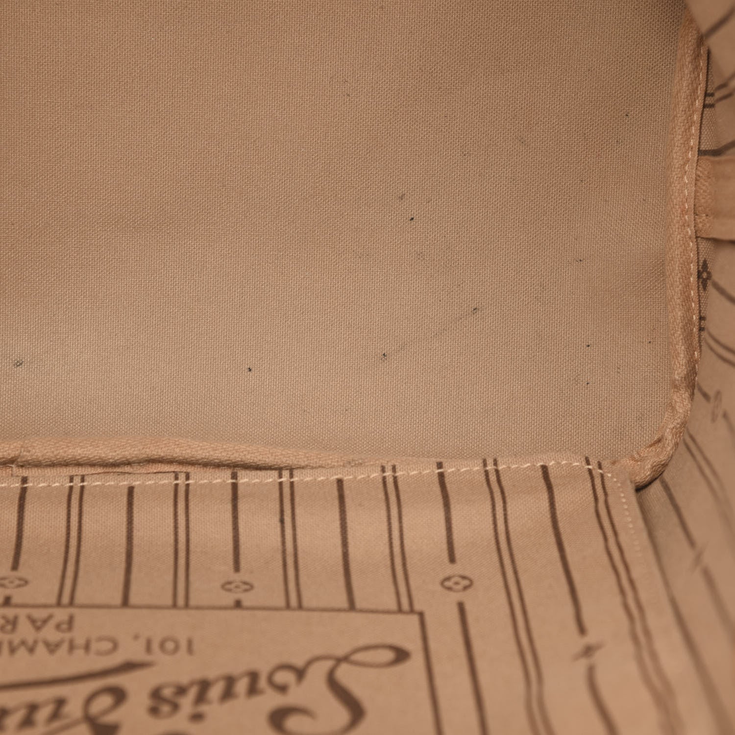 Louis Vuitton Monogram Neverfull MM 15 of 15