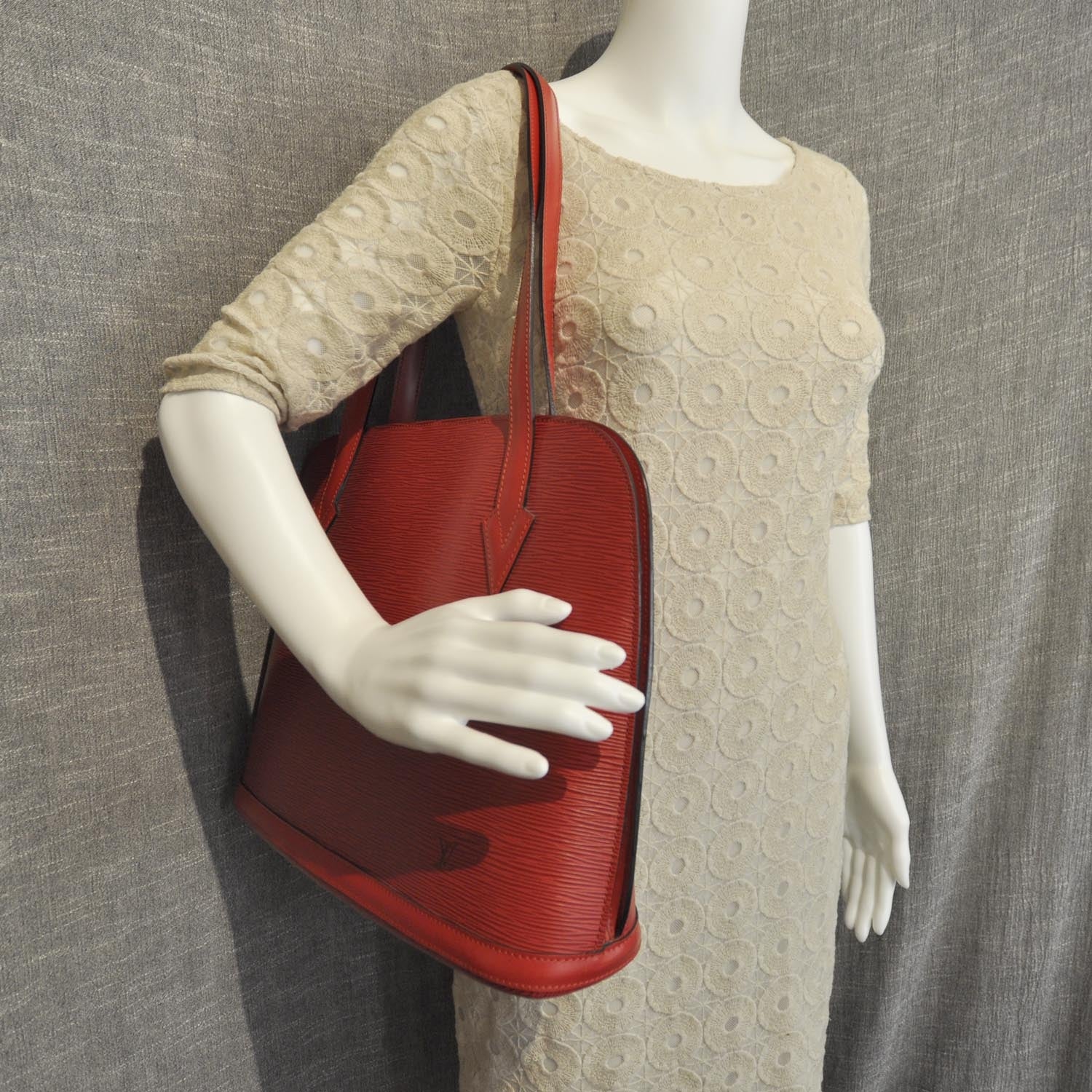 Louis Vuitton Epi Lussac Rouge 2 of 8