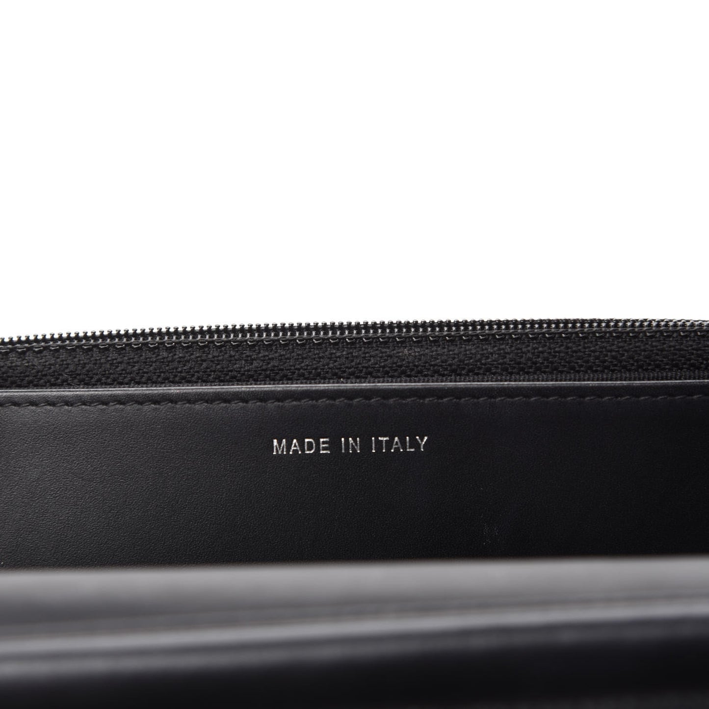 Patent Quilted Wallet On Chain WOC Black