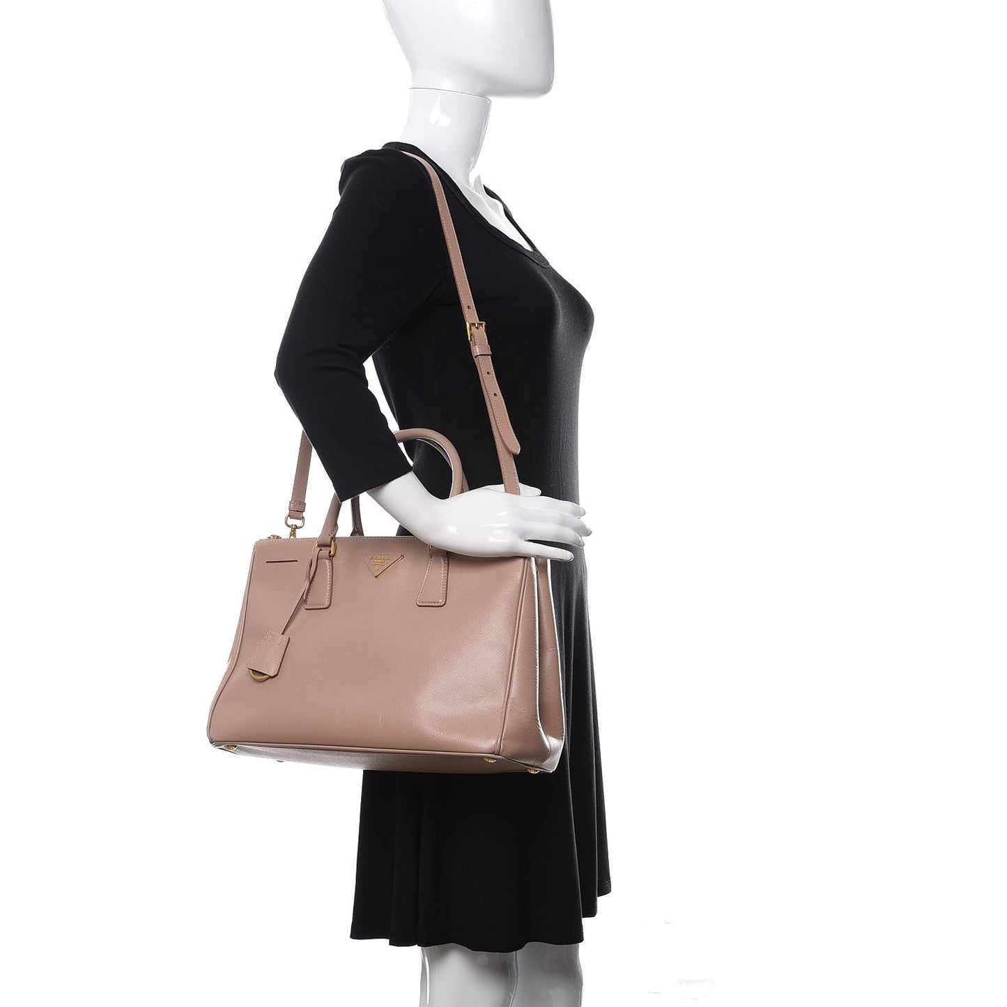 Saffiano Medium Galleria Double Zip Tote Cammeo