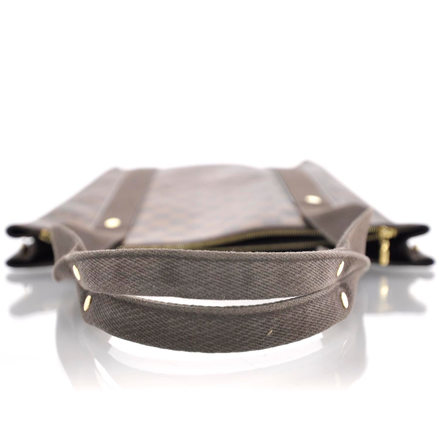 Louis Vuitton Damier Beaubourg Shoulder Bag 5 of 10