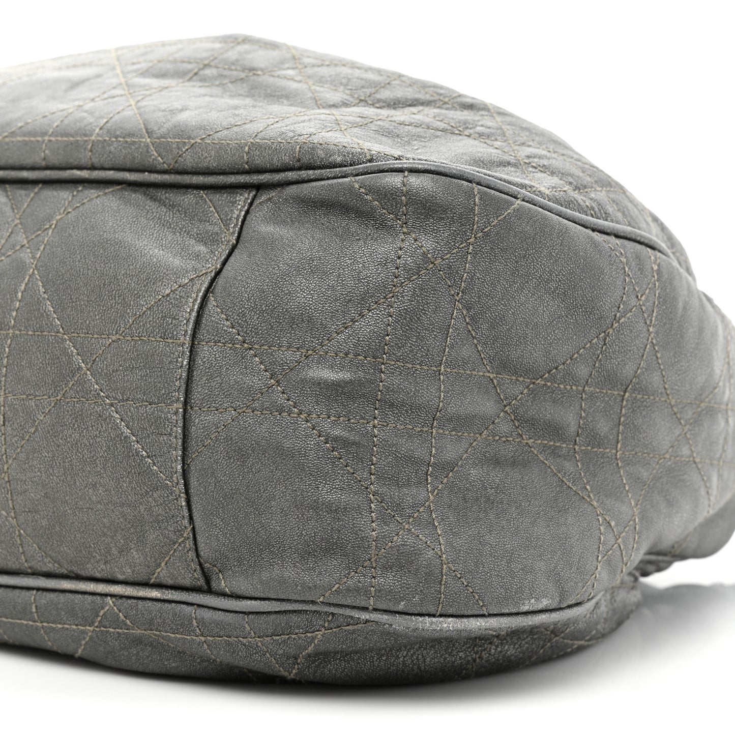 Metallic Lambskin Cannage Drawstring Bag Grey