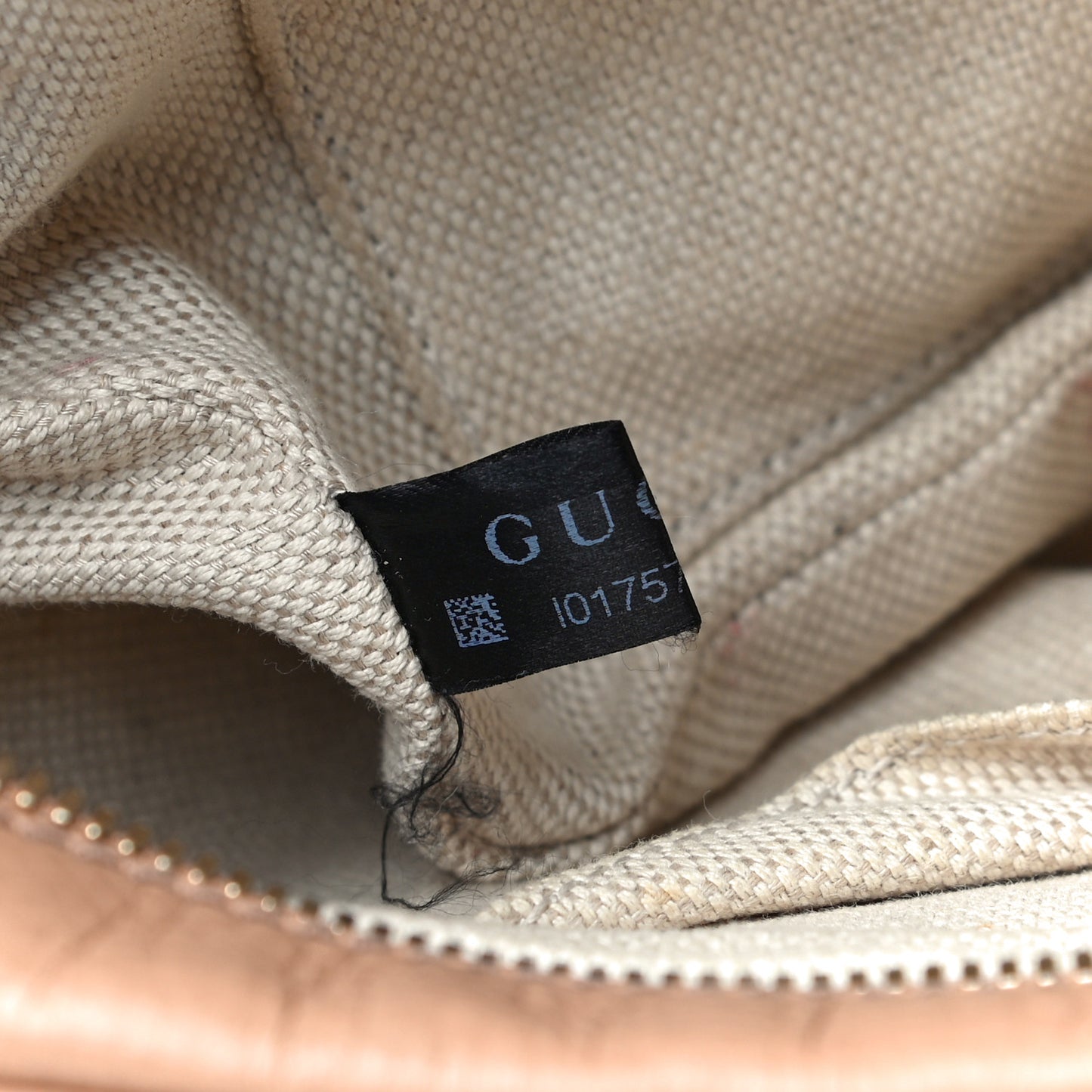Pebbled Calfskin Small Soho Disco Bag Camelia