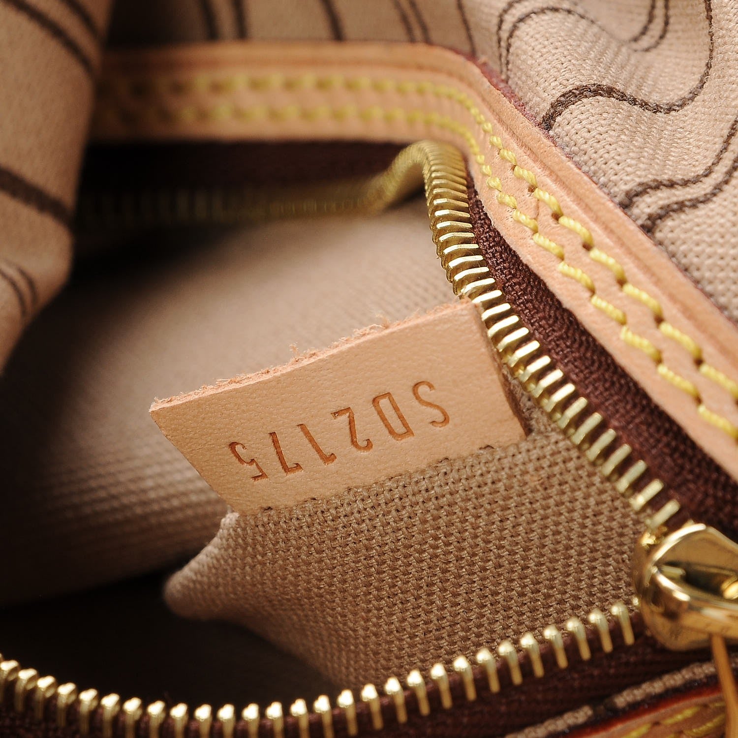 Louis Vuitton Monogram Delightful MM 8 of 9