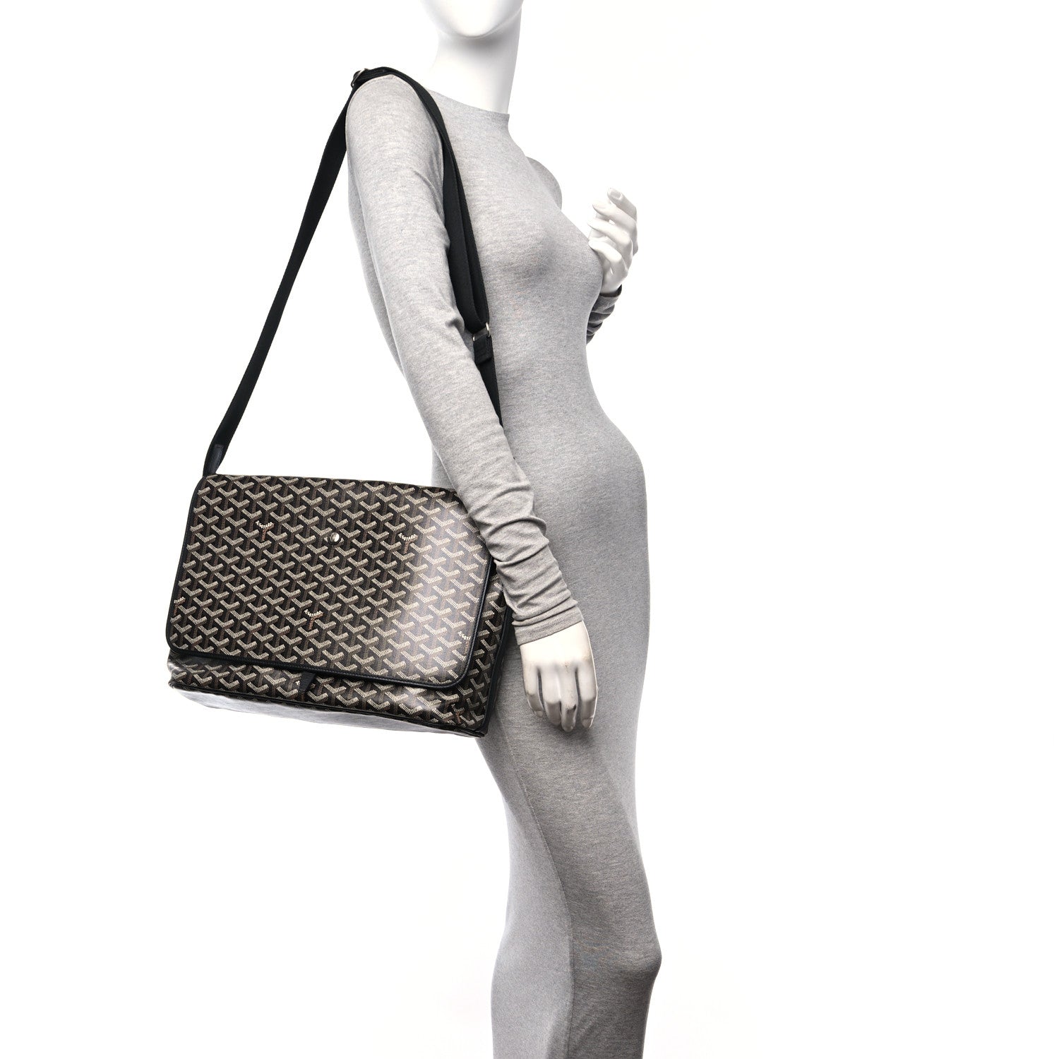 Goyard Goyardine Capetien Messenger Bag Black 2 of 10