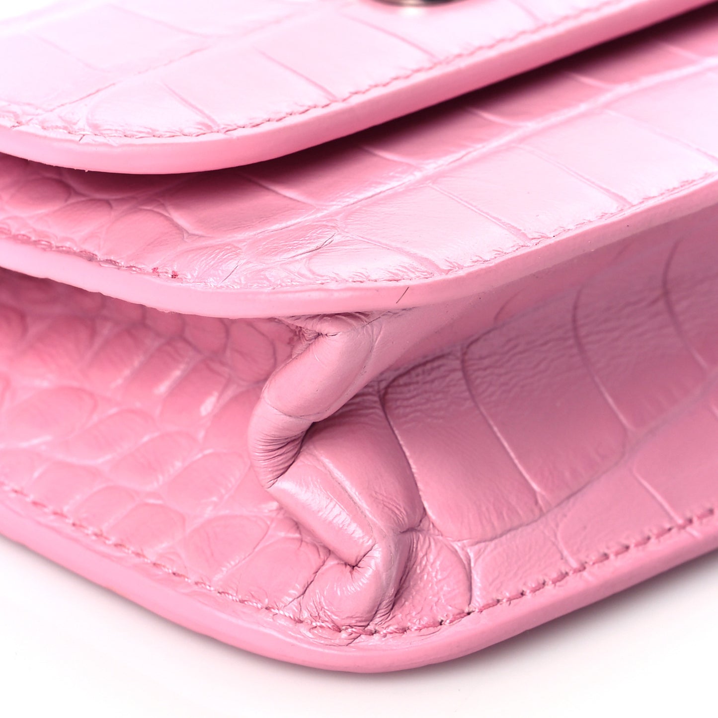 Extra Supple Calfskin Crocodile Embossed Gossip Wallet On Chain Candy Pink
