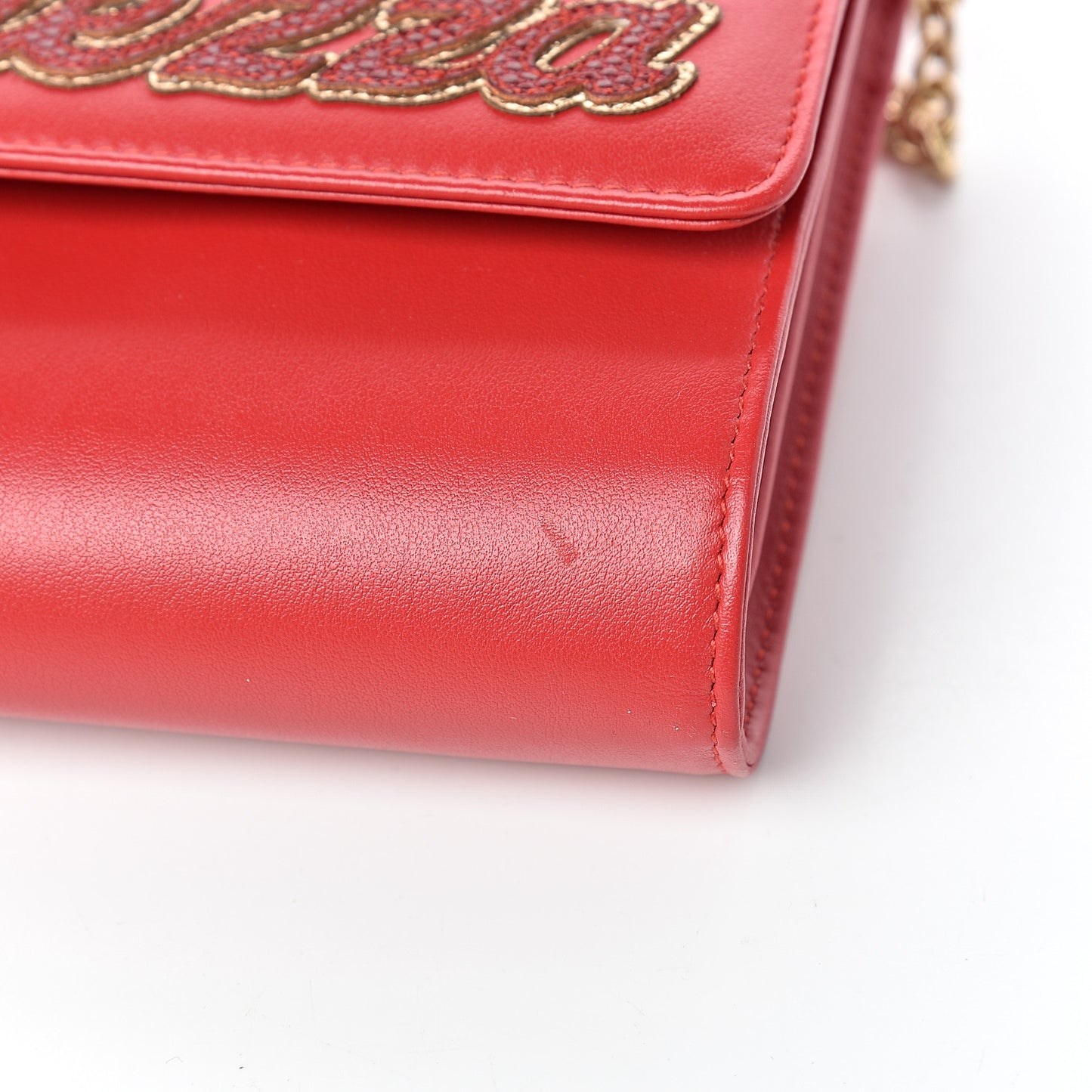Vitello Embellished L'amore Wallet On Chain Rosso