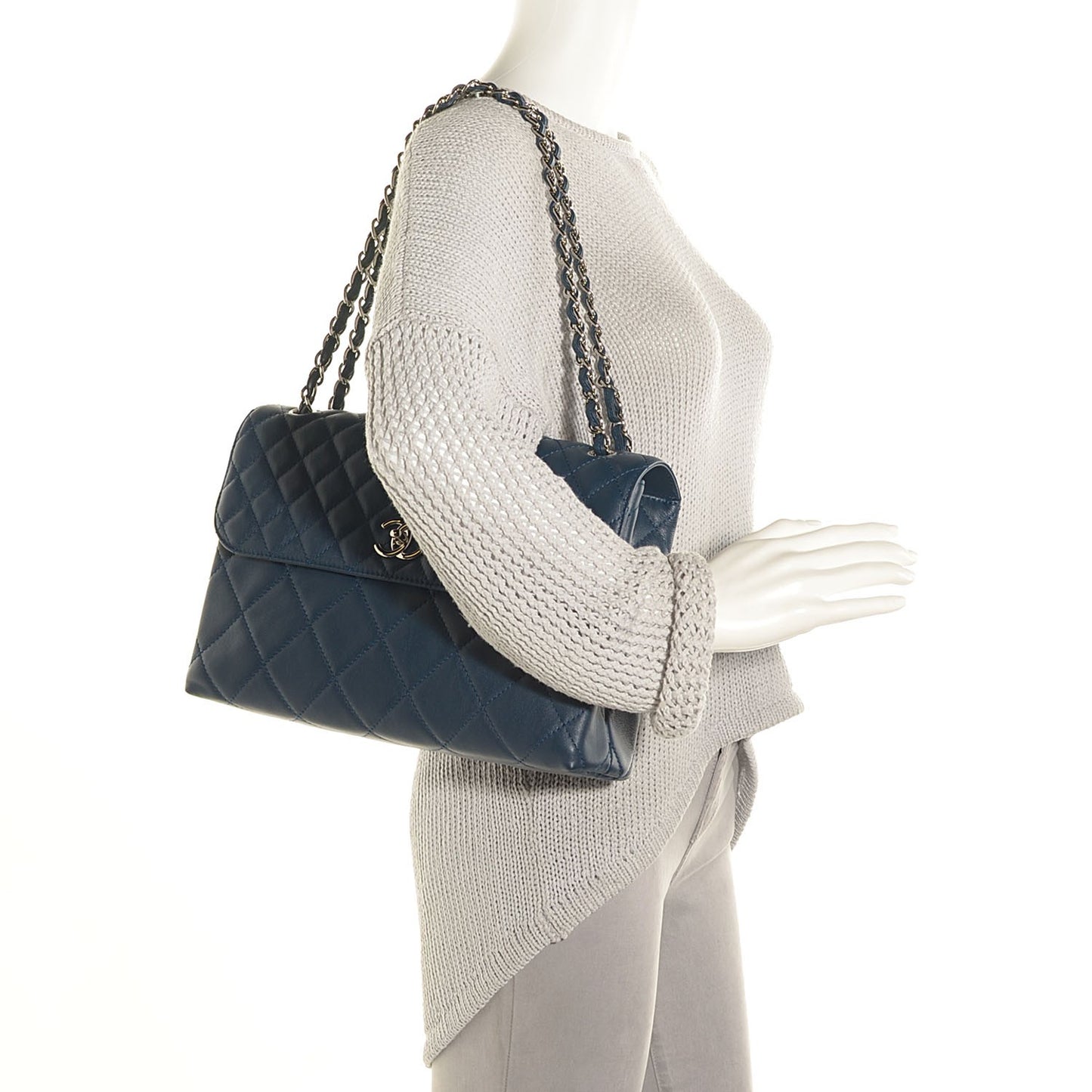Calfskin Quilted In The Business Flap Dark Blue