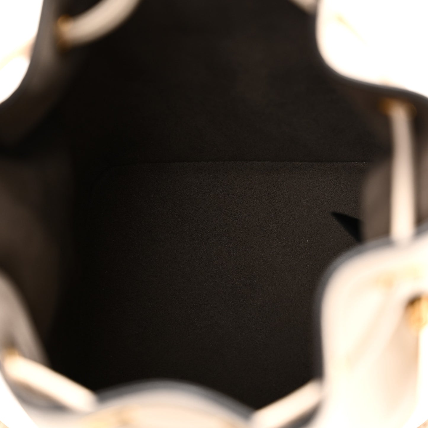 Vitello Cruise F is Fendi Mini Mon Tresor Bucket Bag White Ice