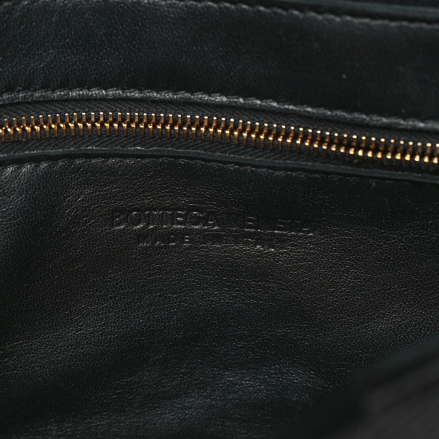 Bottega Veneta Grained Calfskin Maxi Intrecciato Cassette Crossbody Bag Black 6 of 10