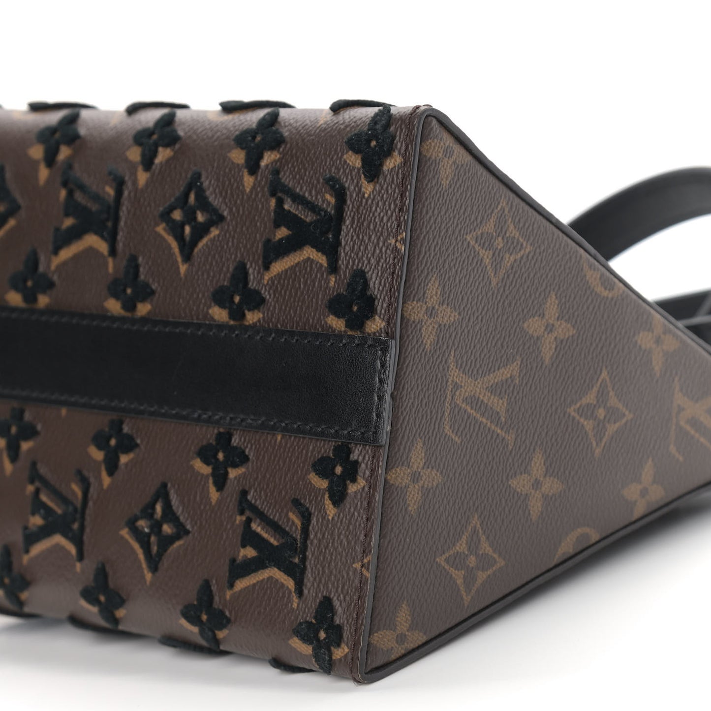 Monogram Tuffetage Triangle Messenger Black