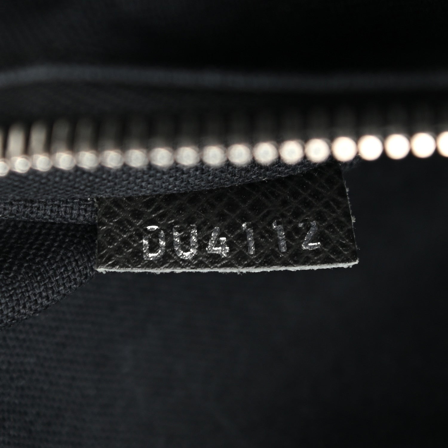 Louis Vuitton Taiga Roman PM Messenger Black 7 of 19