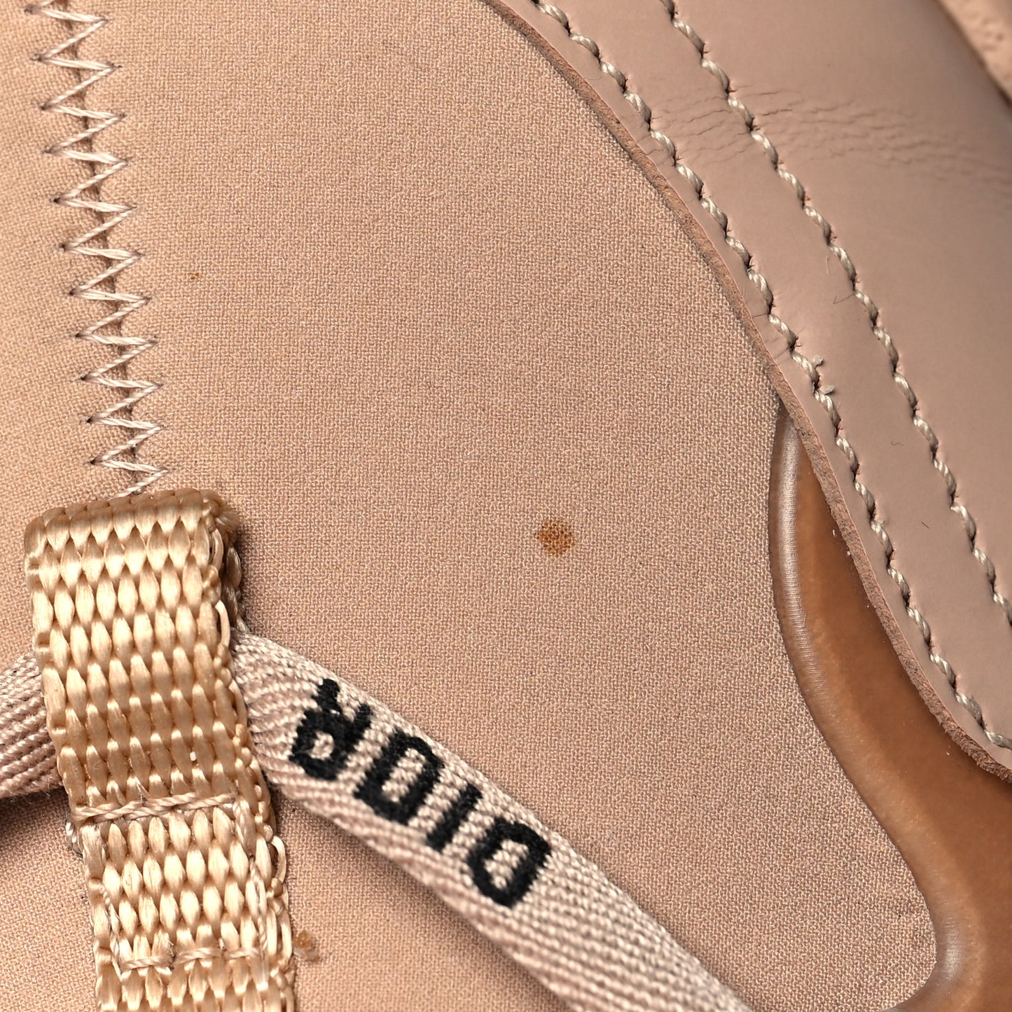 Neoprene Rubber Womens D-Connect Sneakers 39 Nude