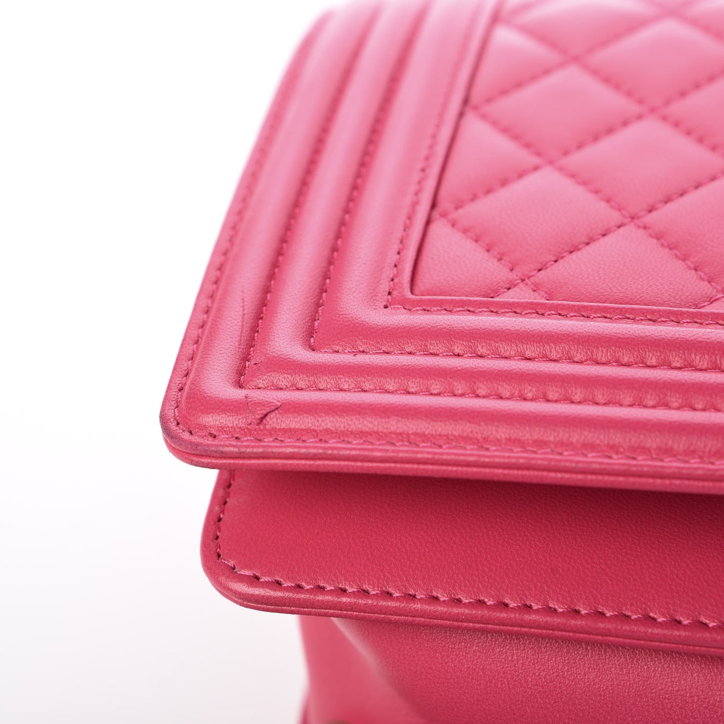 Lambskin Quilted Medium Boy Flap Fuchsia