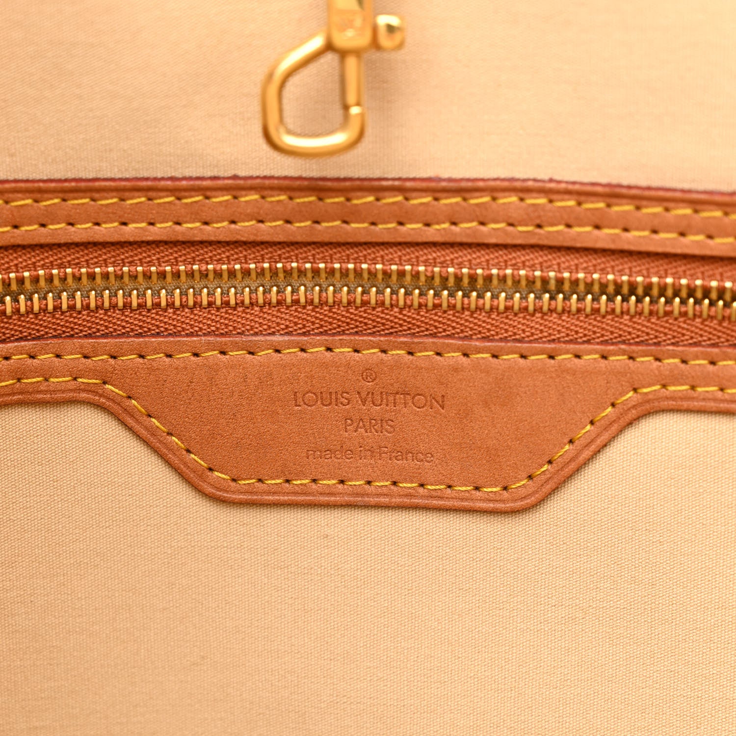 Louis Vuitton Monogram Dentelle Batignolles Horizontal Gold 6 of 14