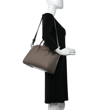 Givenchy Sugar Goatskin Small Antigona Sand 2 of 12