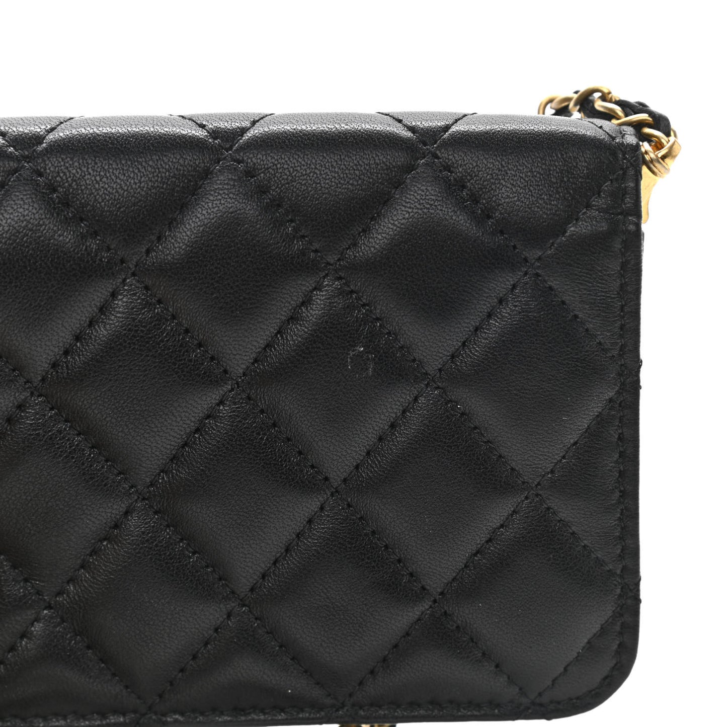 Lambskin Quilted Pearl Crush Clutch With Chain Black