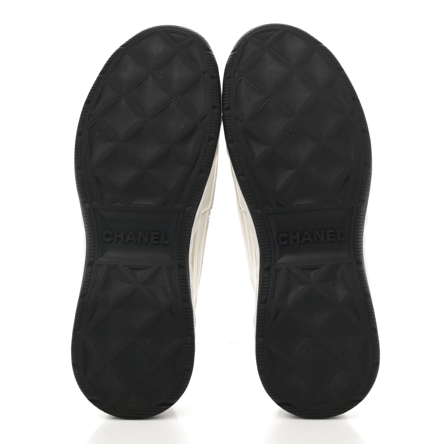 Chanel Velvet Calfskin Mixed Fibers CC Sneakers 39 Ivory Black 5 of 10