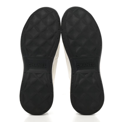 Chanel Velvet Calfskin Mixed Fibers CC Sneakers 39 Ivory Black 5 of 10