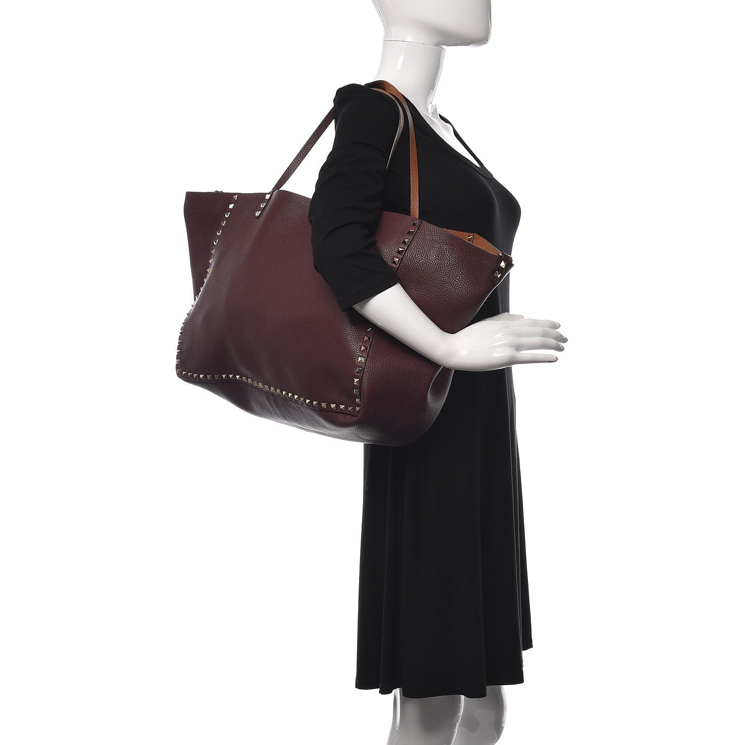 Valentino Garavani Grained Calfskin Large Rockstud Reversible Tote Light Cuir Rubin 3 of 16