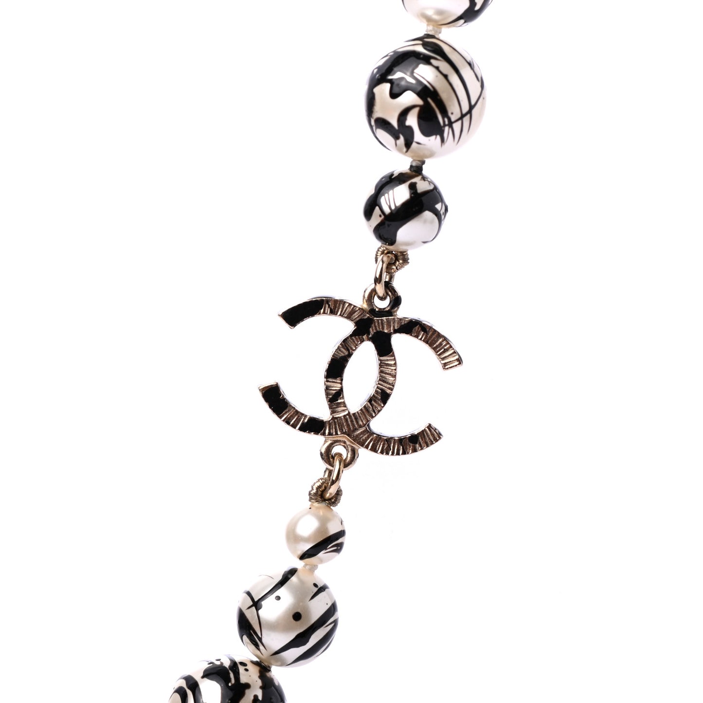 Pearl CC Graffiti Short Necklace Black Gold