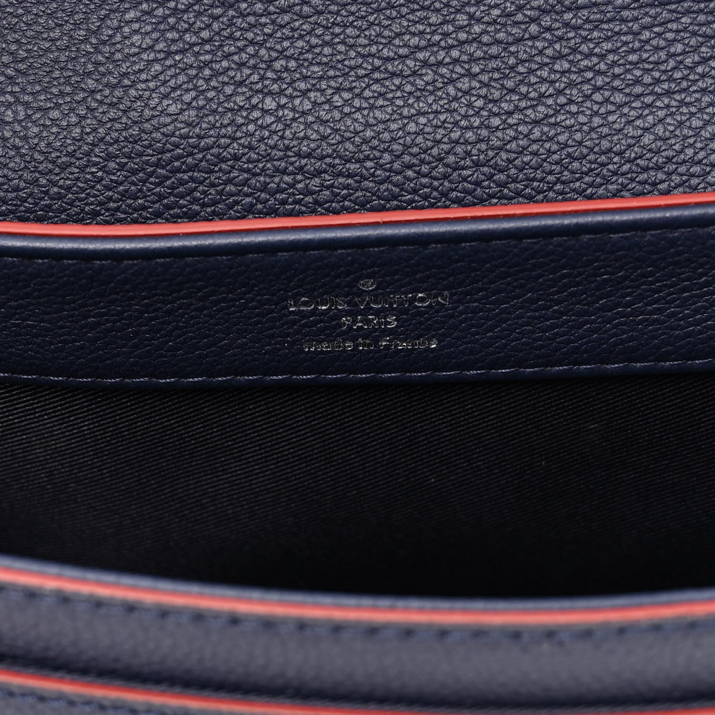 Calfskin Lockme II Chain Bag BB Marine Rouge