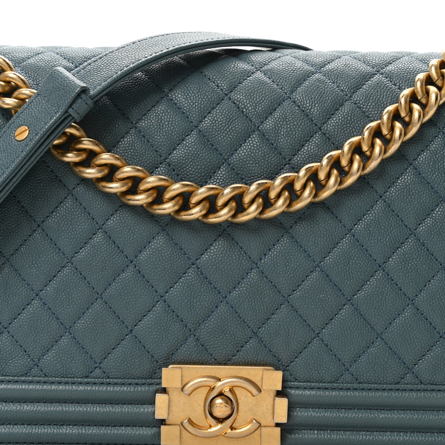 Caviar Quilted New Medium Boy Flap Blue