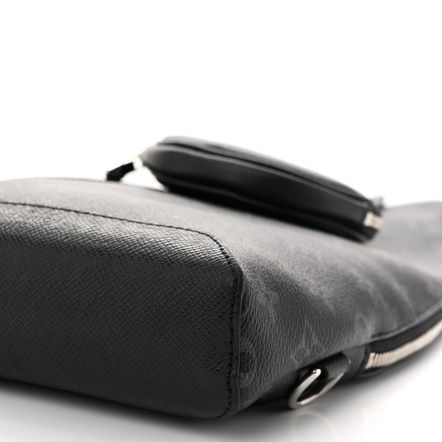 Louis Vuitton Taigarama Duo Slingbag Black 9 of 9