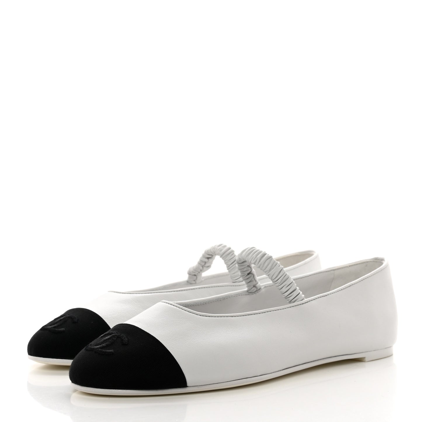 Lambskin Grosgrain Cap Toe CC Ballerina Flats With Leg Warmers 38.5 White