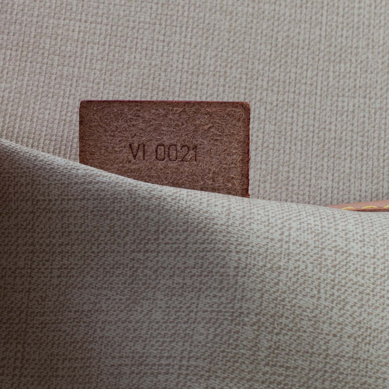 Louis Vuitton Monogram Excursion Shoe Bag 8 of 9