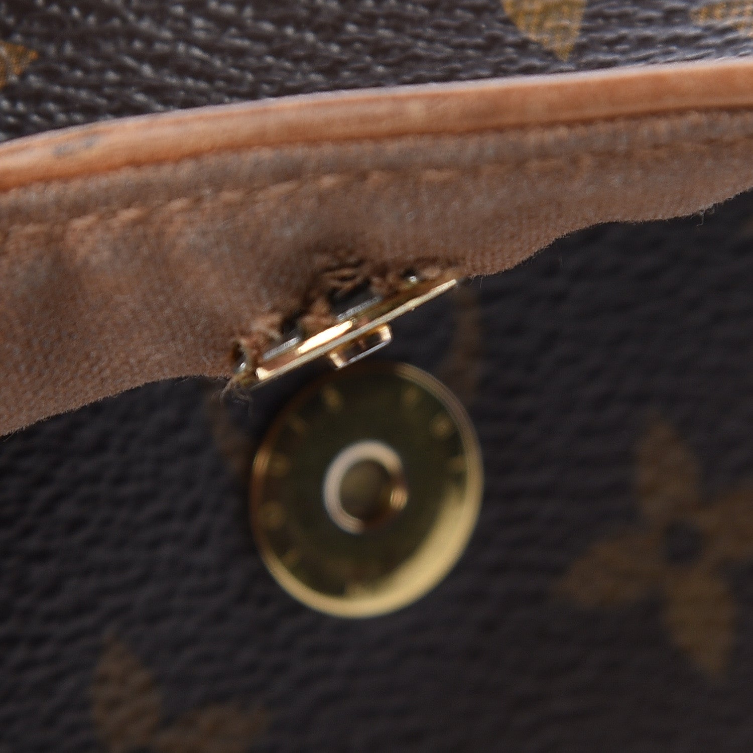Louis Vuitton Monogram Pochette Friendly S 16 of 20