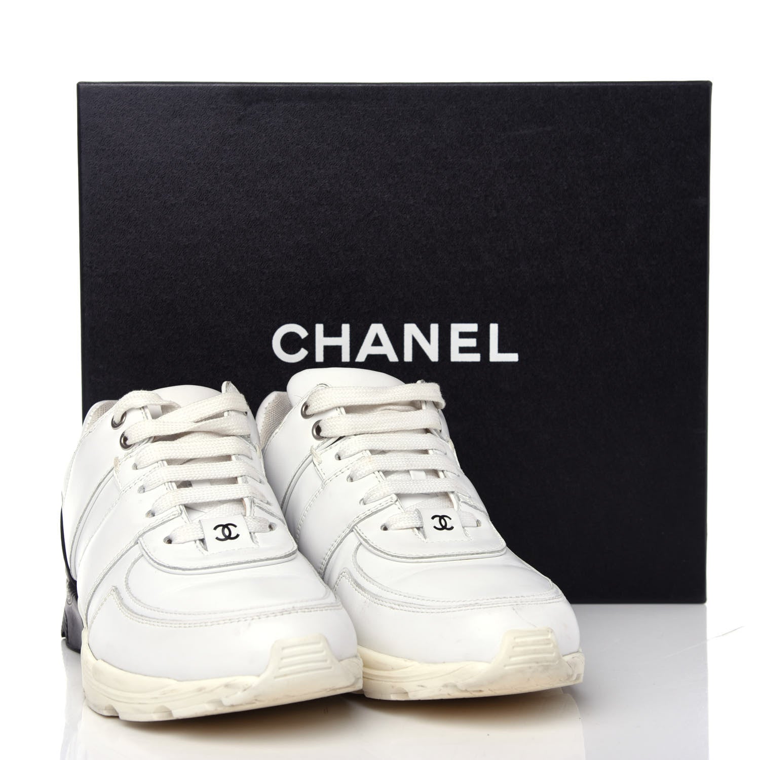 Chanel Calfskin Lambskin Womens CC Sneakers 38.5 White Black 11 of 11