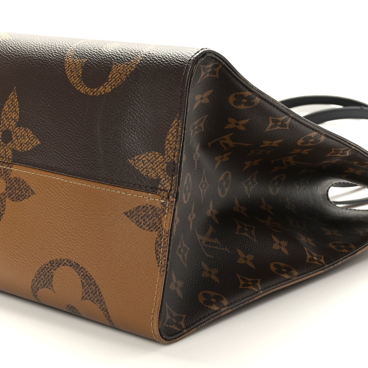 Louis Vuitton Reverse Monogram Giant Onthego GM 7 of 7
