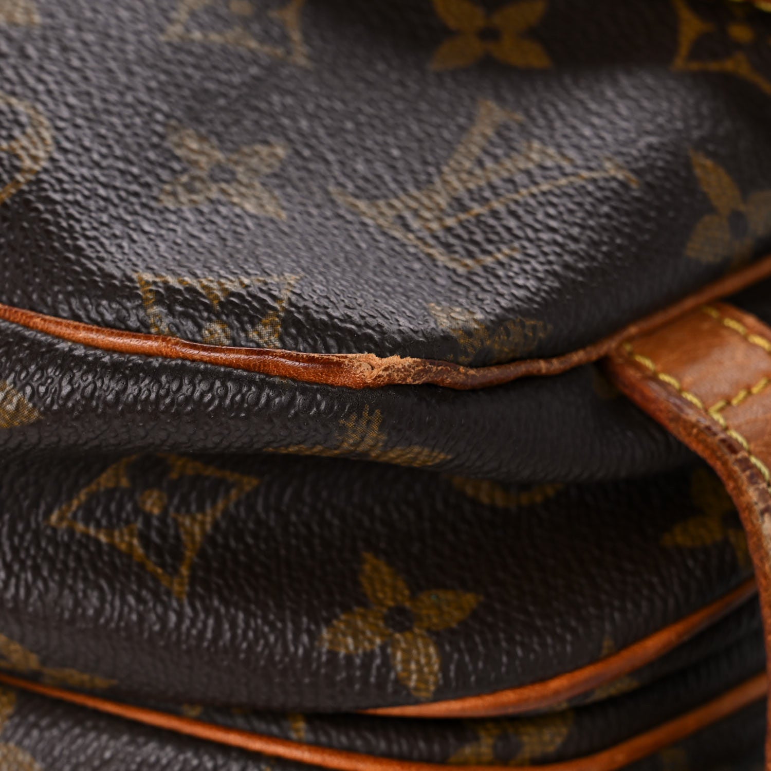 Louis Vuitton Monogram Saumur 30 9 of 41