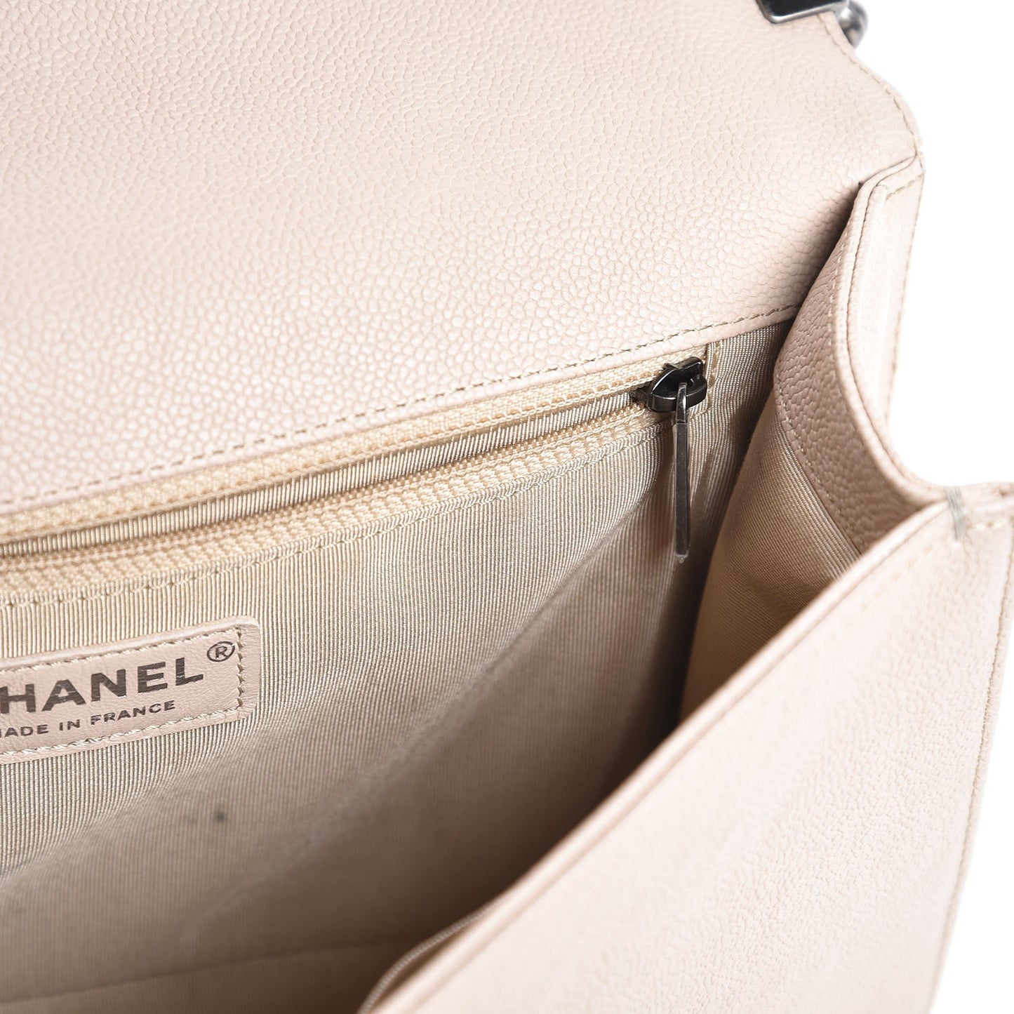 Caviar Quilted New Medium Boy Flap Beige Clair