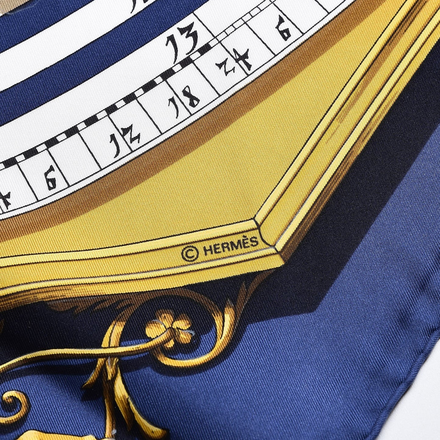 Silk Dies Et Hore Scarf 90