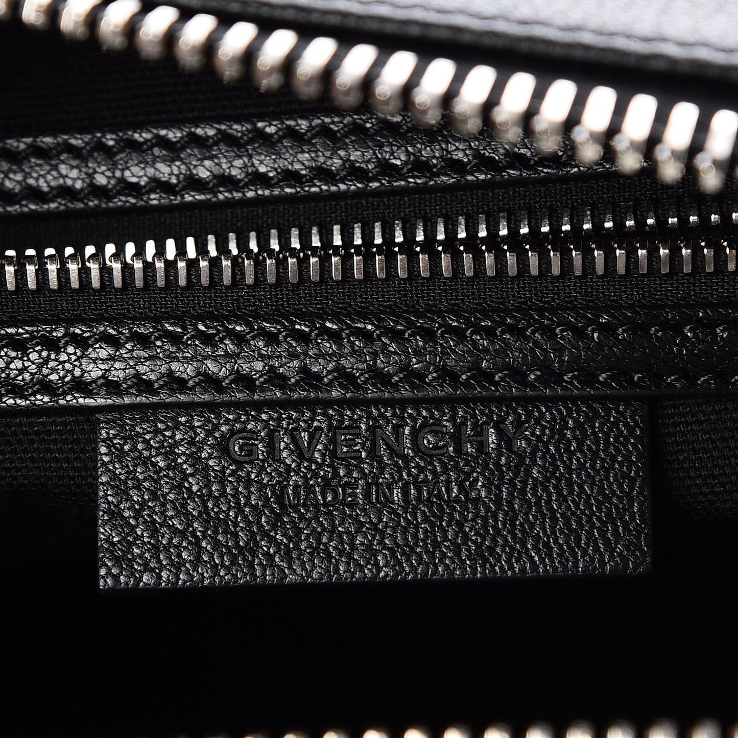 Sugar Goatskin Small Antigona Black
