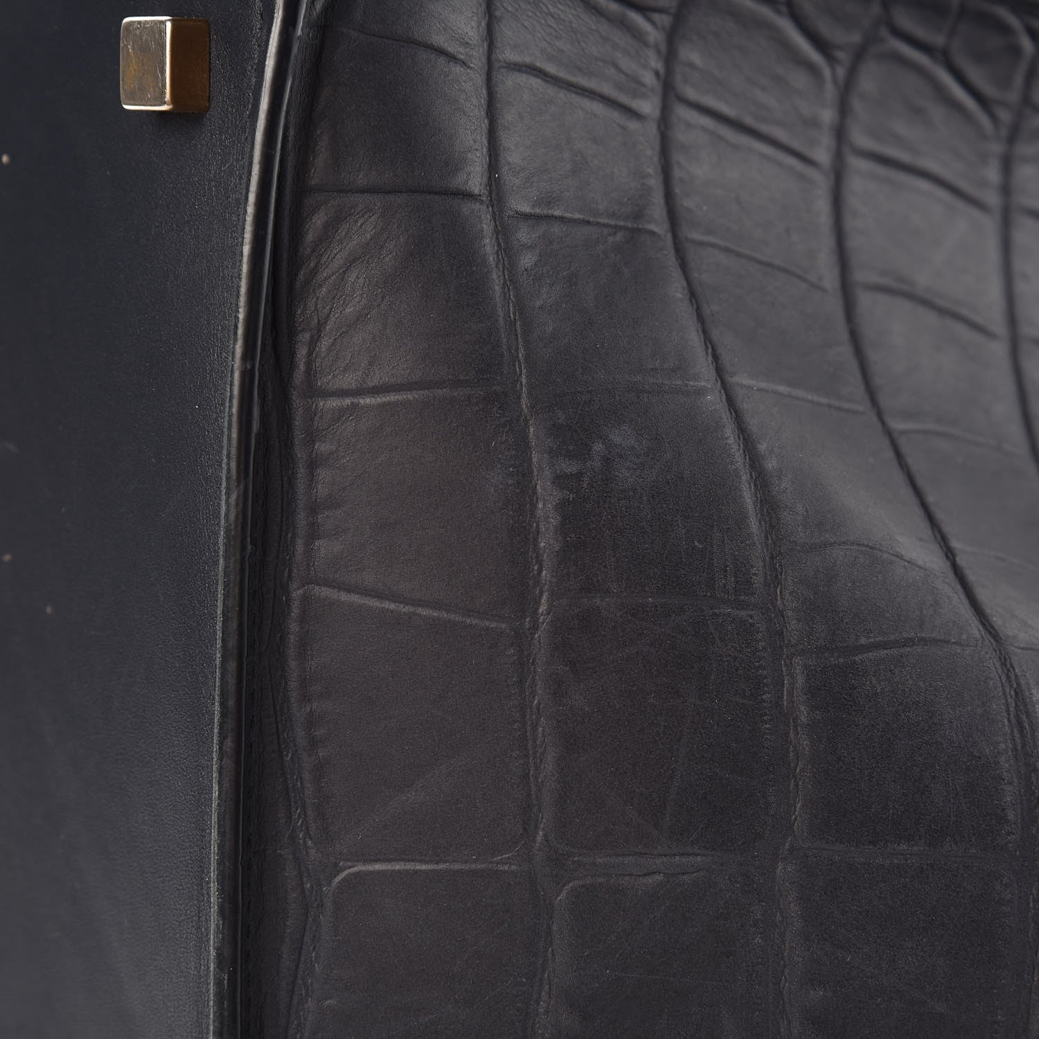 Celine Crocodile Embossed Nubuck Medium Phantom Luggage Navy 17 of 24