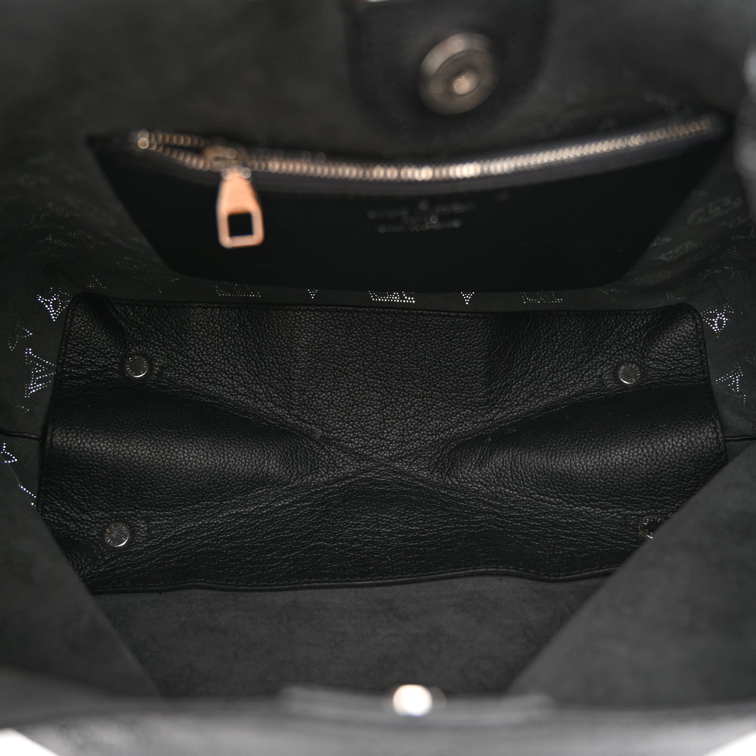 Louis Vuitton Mahina Carmel Hobo Black 5 of 15