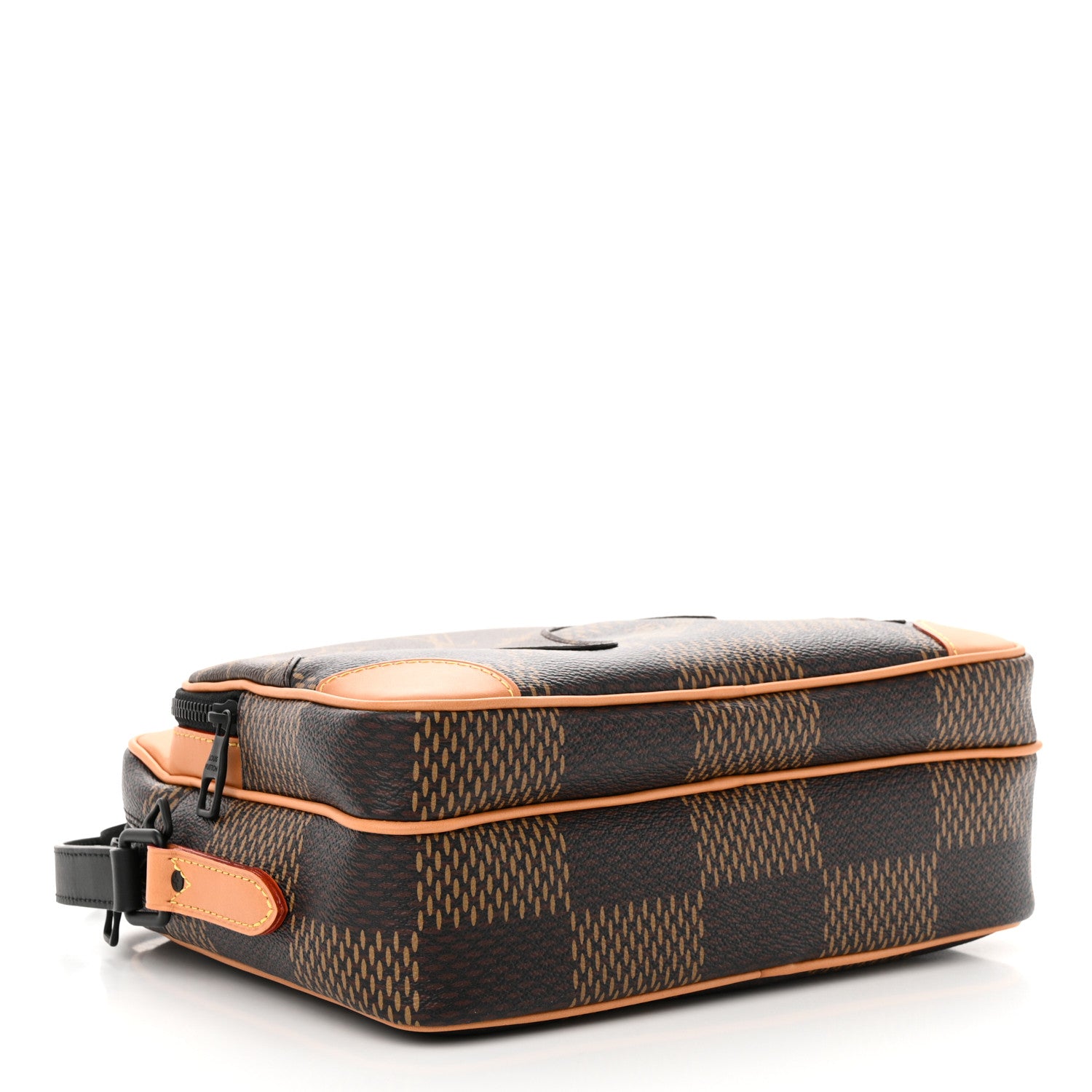 Louis Vuitton X NIGO Giant Damier Ebene Monogram Nil Messenger 4 of 11