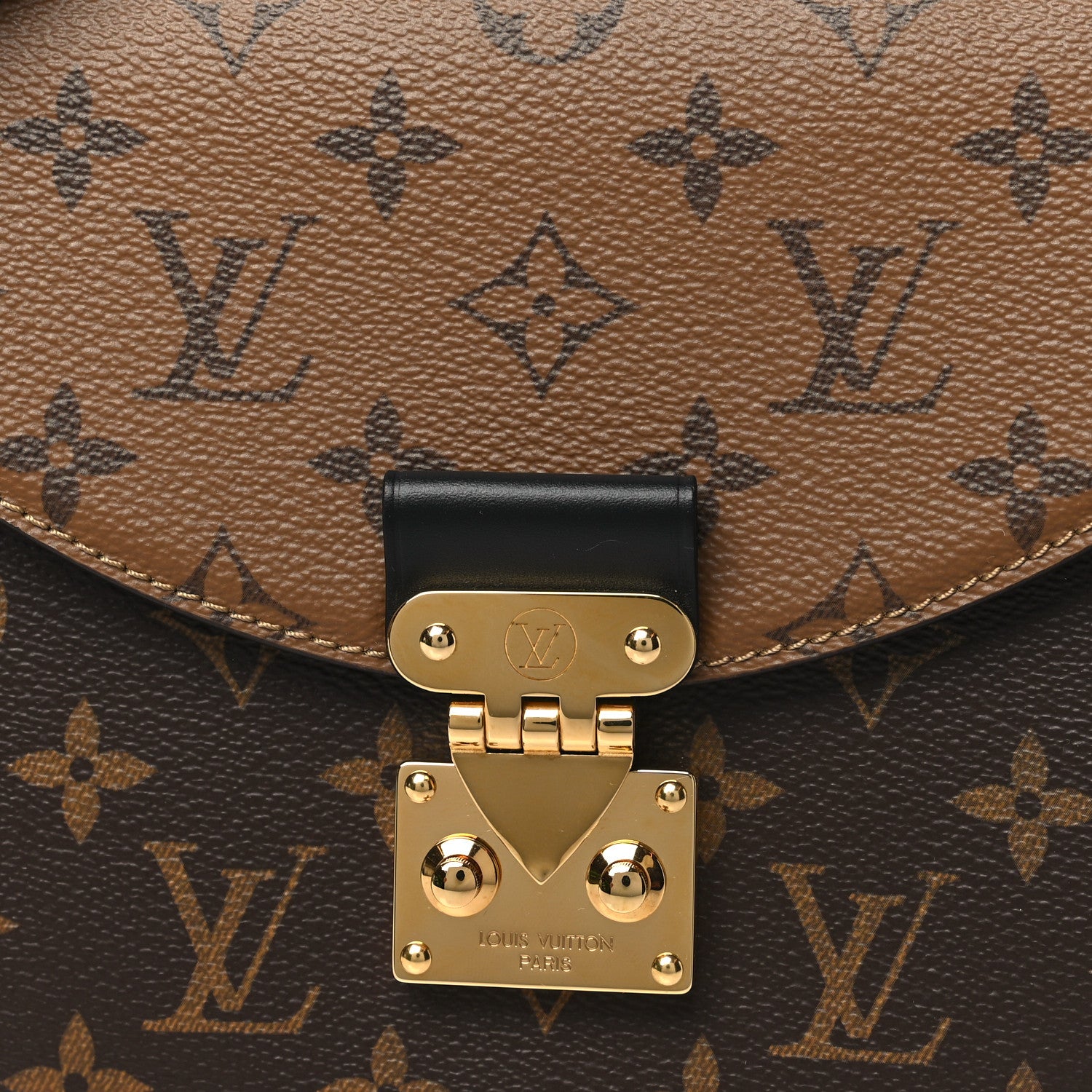 Louis Vuitton Reverse Monogram Tilsitt 7 of 9