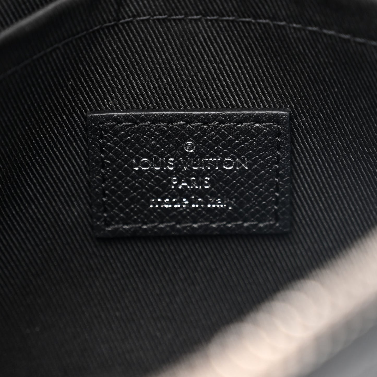 Taiga Monogram Eclipse Outdoor Messenger Black