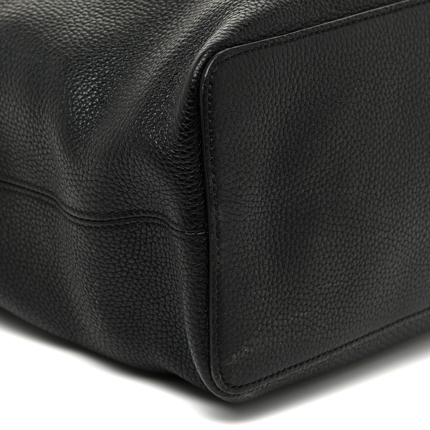 Pebbled Calfskin Large Soho Hobo Black