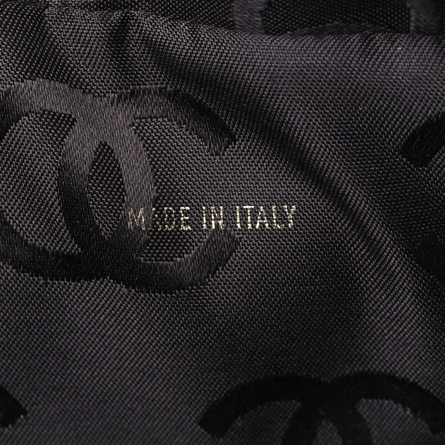 Lambskin Chevron Quilted Camera Case Black