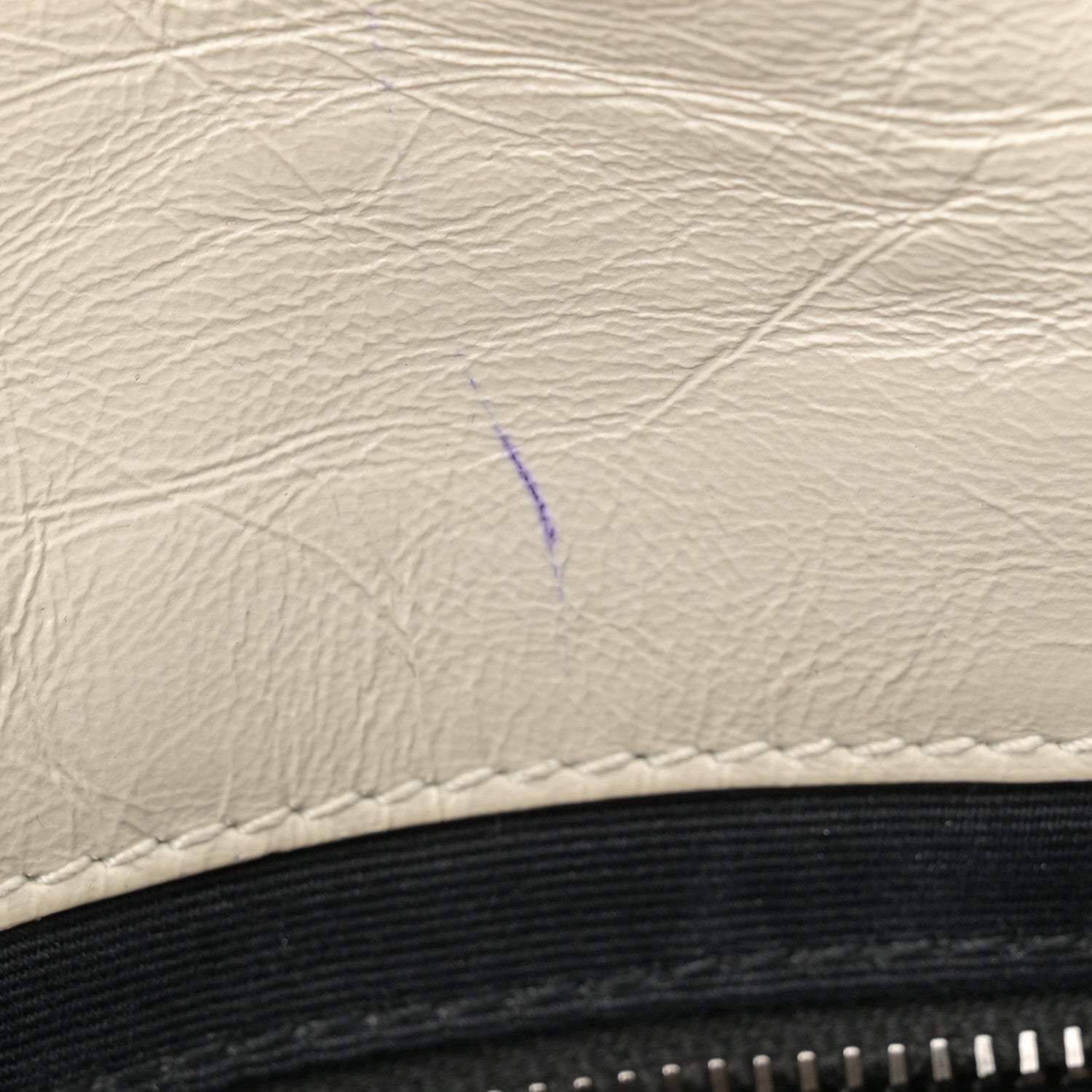 Saint Laurent Crinkled Calfskin Matelasse Monogram Niki Chain Wallet Crema Soft 12 of 15